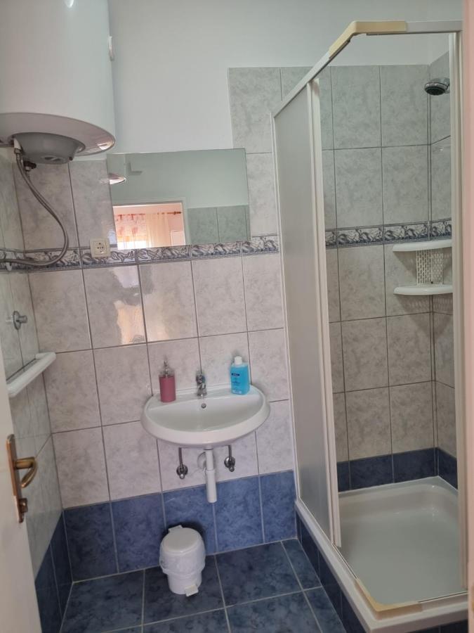 Apartmani Alen Dinjiska Ngoại thất bức ảnh