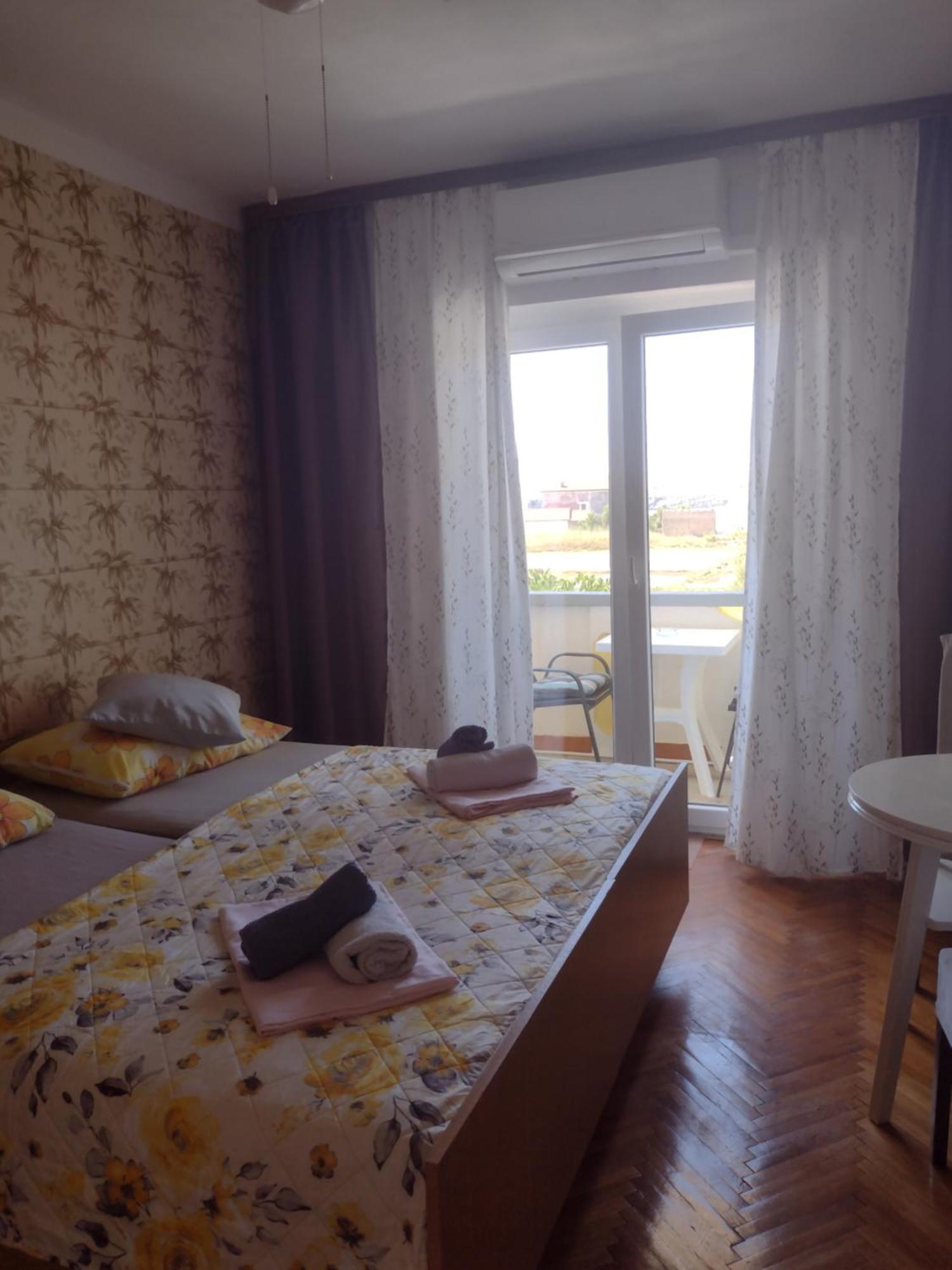 Apartmani Alen Dinjiska Ngoại thất bức ảnh